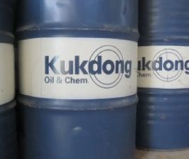 Nhà phân phôi dầu parafin giá tốt tại TPHCM