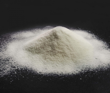 Cách nhận biết phụ gia làm bóng nhựa chất lượng: Tránh hàng giả