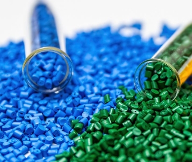 Giải pháp lựa chọn Phụ gia tăng bóng nhựa PE uy tín tại TP.HCM: Tối ưu hóa chất lượng bề mặt