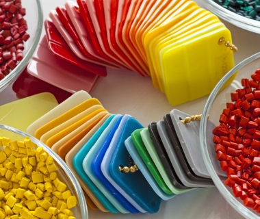 5 lưu ý khi lựa chọn hạt nhựa màu và phụ gia màu cho sản phẩm nhựa cao cấp