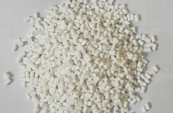 Những ứng dụng của hạt phụ gia tăng trong suốt cho nhựa