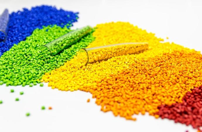 Hạt Nhựa Màu Do Lâm Anh Cung Cấp | Cam Kết Chất Lượng Đảm Bảo