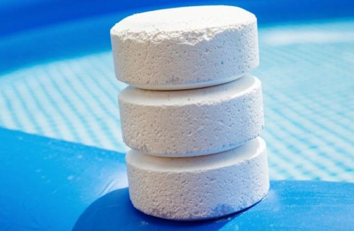 Hóa chất khử trùng dạng bột cloramin b gia bao nhieu 1kg trên thị trường?
