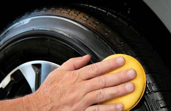So sánh các dòng chất làm bóng trên thị trường – LE 45 HV có gì đặc biệt?