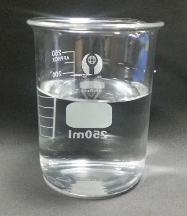 tac-dung-cua-dau-light-mineral-oil-trong-san-xuat-nhua