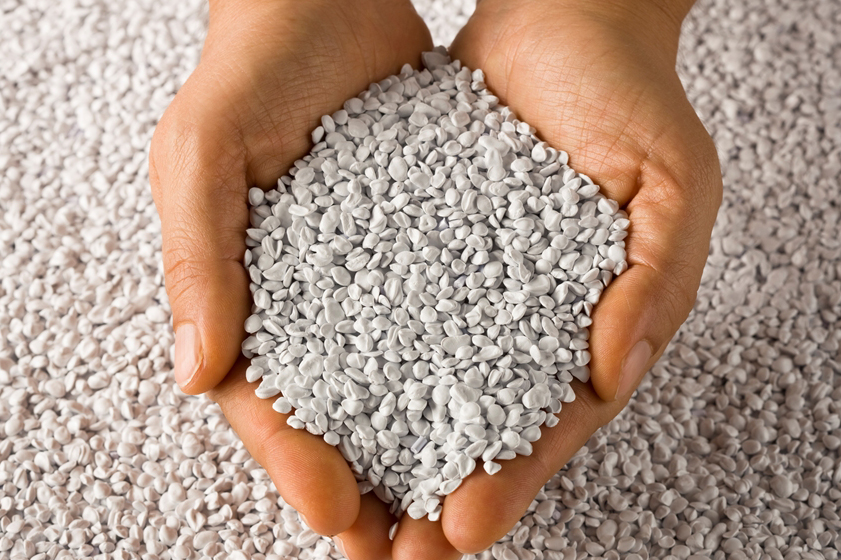 taical-trong-cho-san-pham-nhua-trong-suot-an-toan-khong