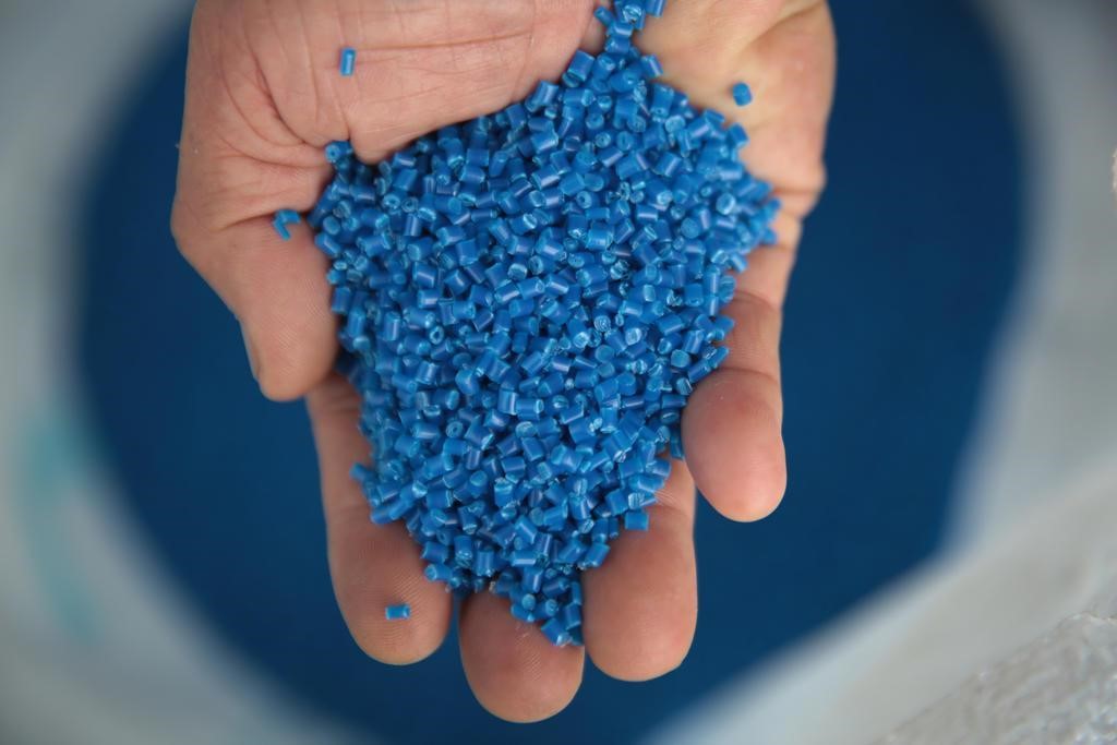 Đơn vị cung cấp phụ gia tăng bóng nhựa uy tín